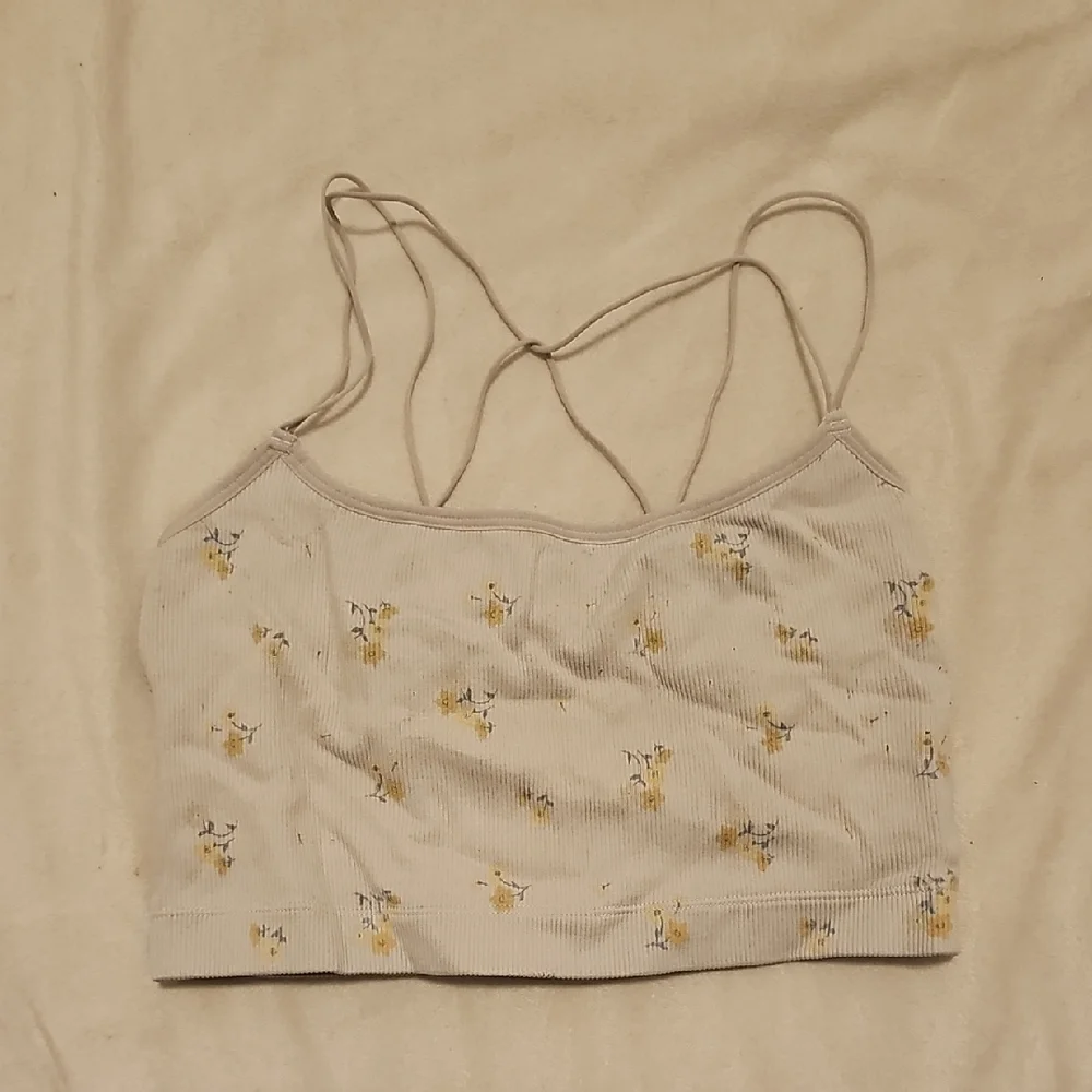 White Ribbed Crop Top With Yellow Flowers - Picture 1 of 3